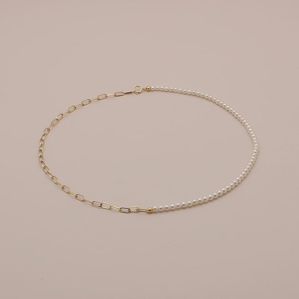 360 video of mini pearl with 18k solid gold chain necklace