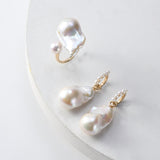 Mira Baroque Pearl Ring